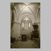 Croisillon nord et croisee du transept, photo mondes-normands.caen fr.jpg